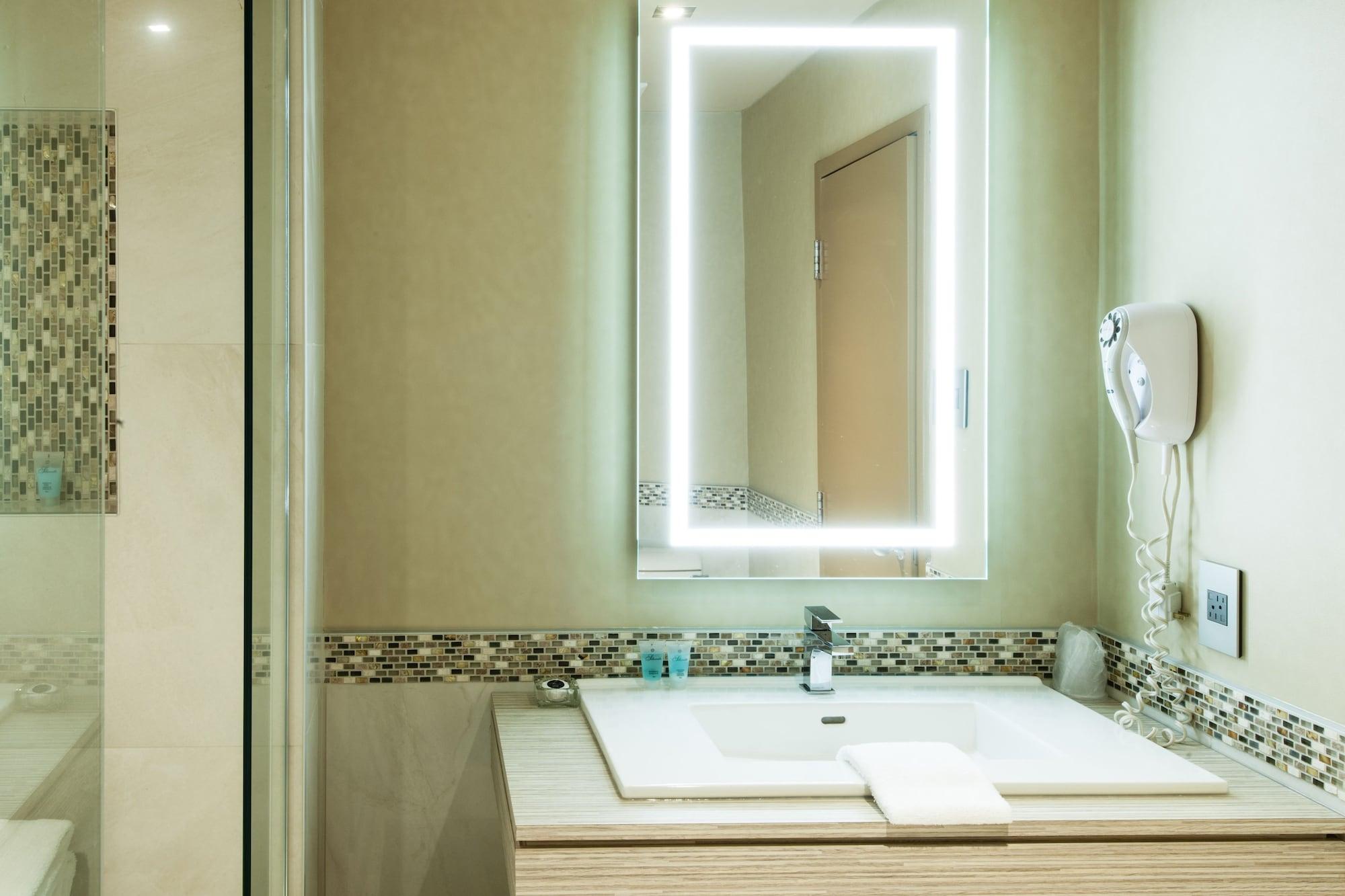 Le Chabrol Hotel & Suites Montréal Esterno foto