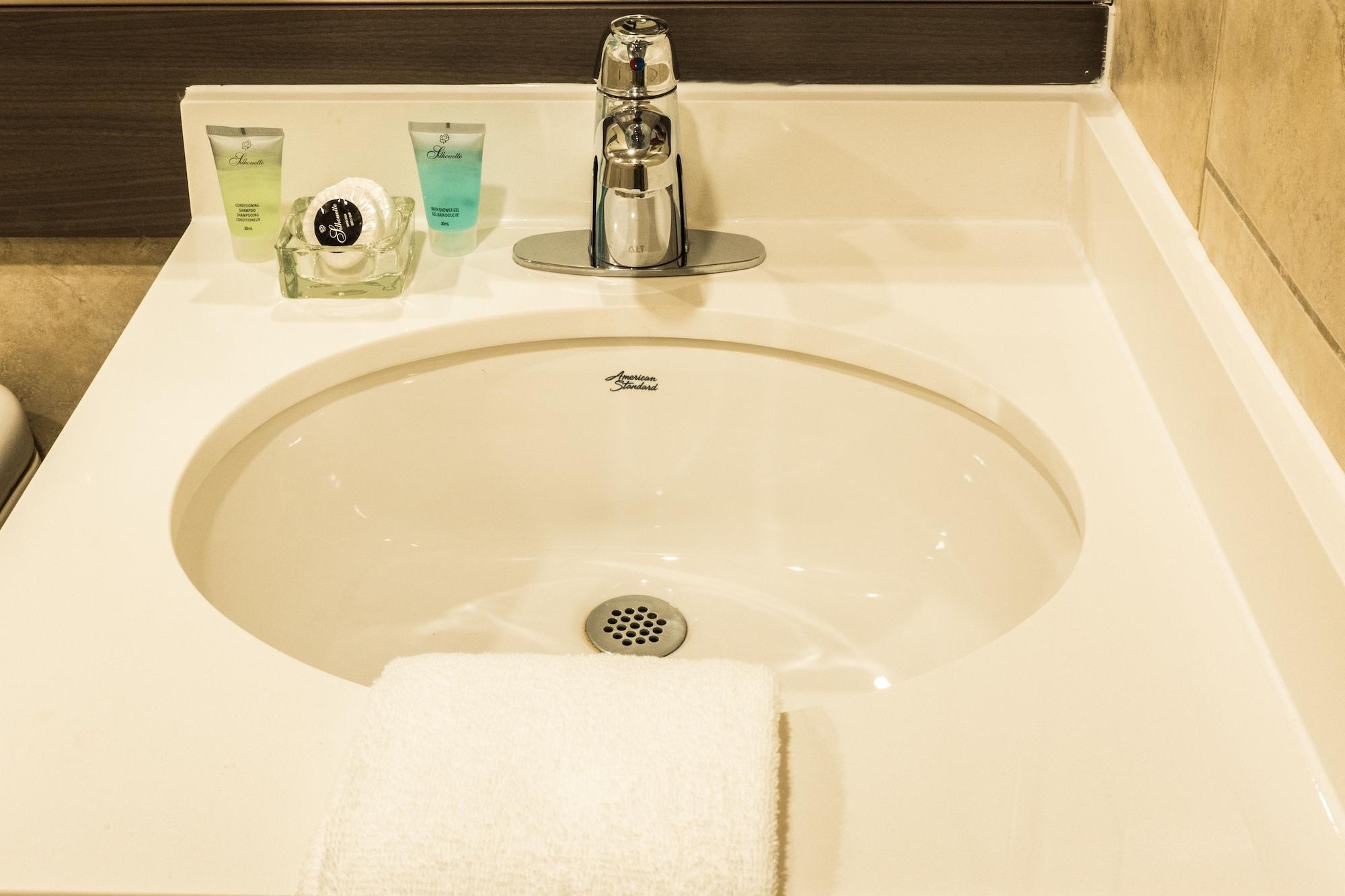 Le Chabrol Hotel & Suites Montréal Esterno foto