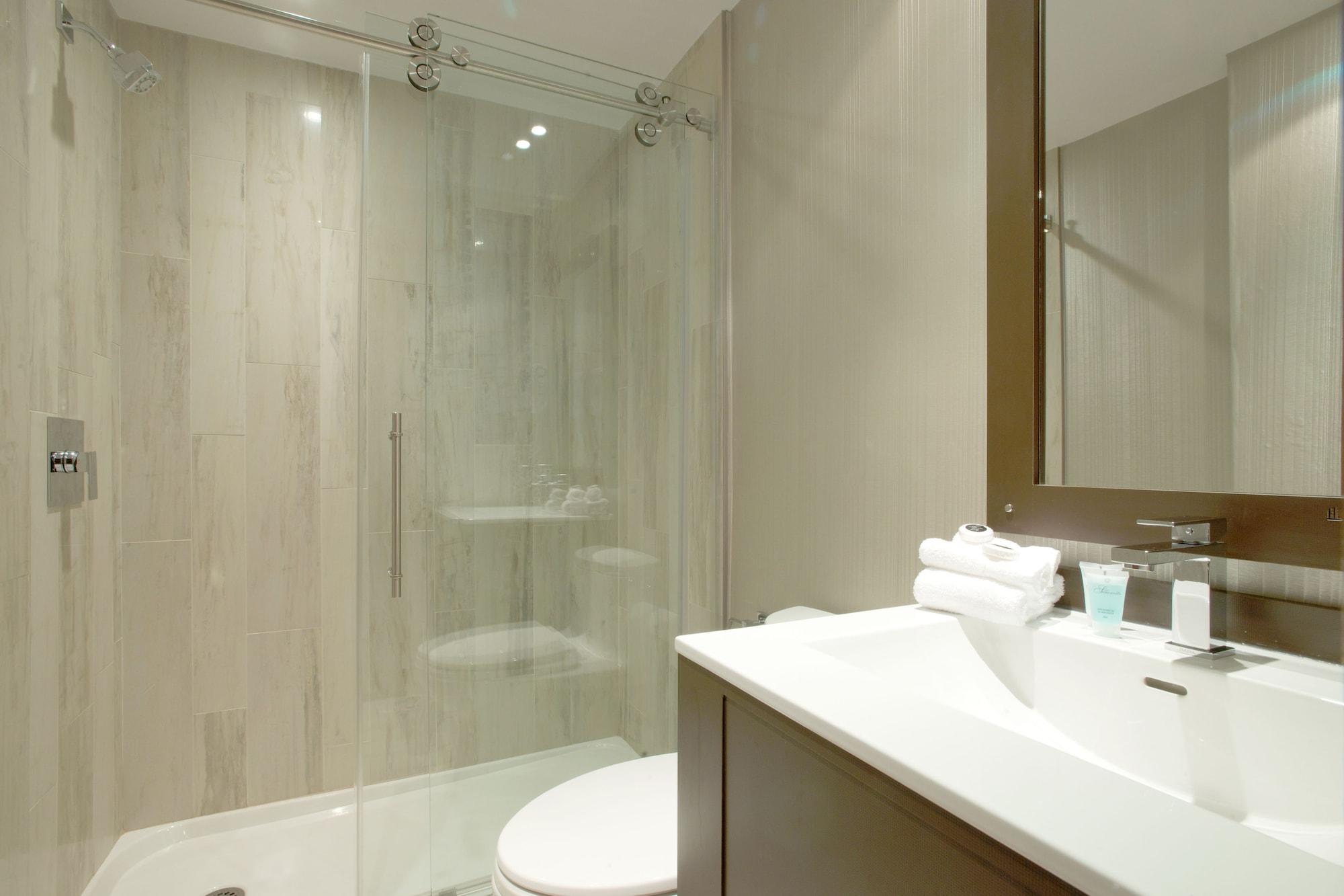 Le Chabrol Hotel & Suites Montréal Esterno foto
